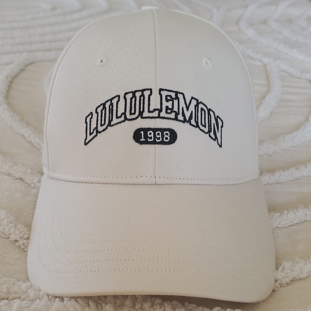Lululemon Cream Cap